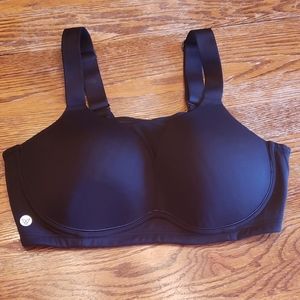 Livi active bra